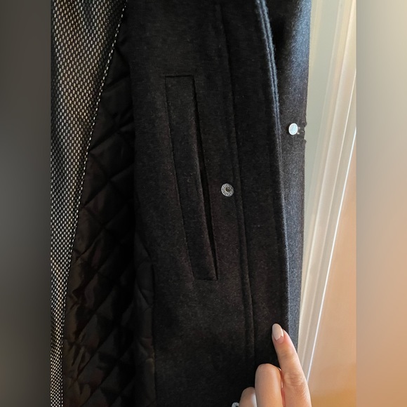 London Fog wool coat, size large, perfect condition - Picture 5 of 7